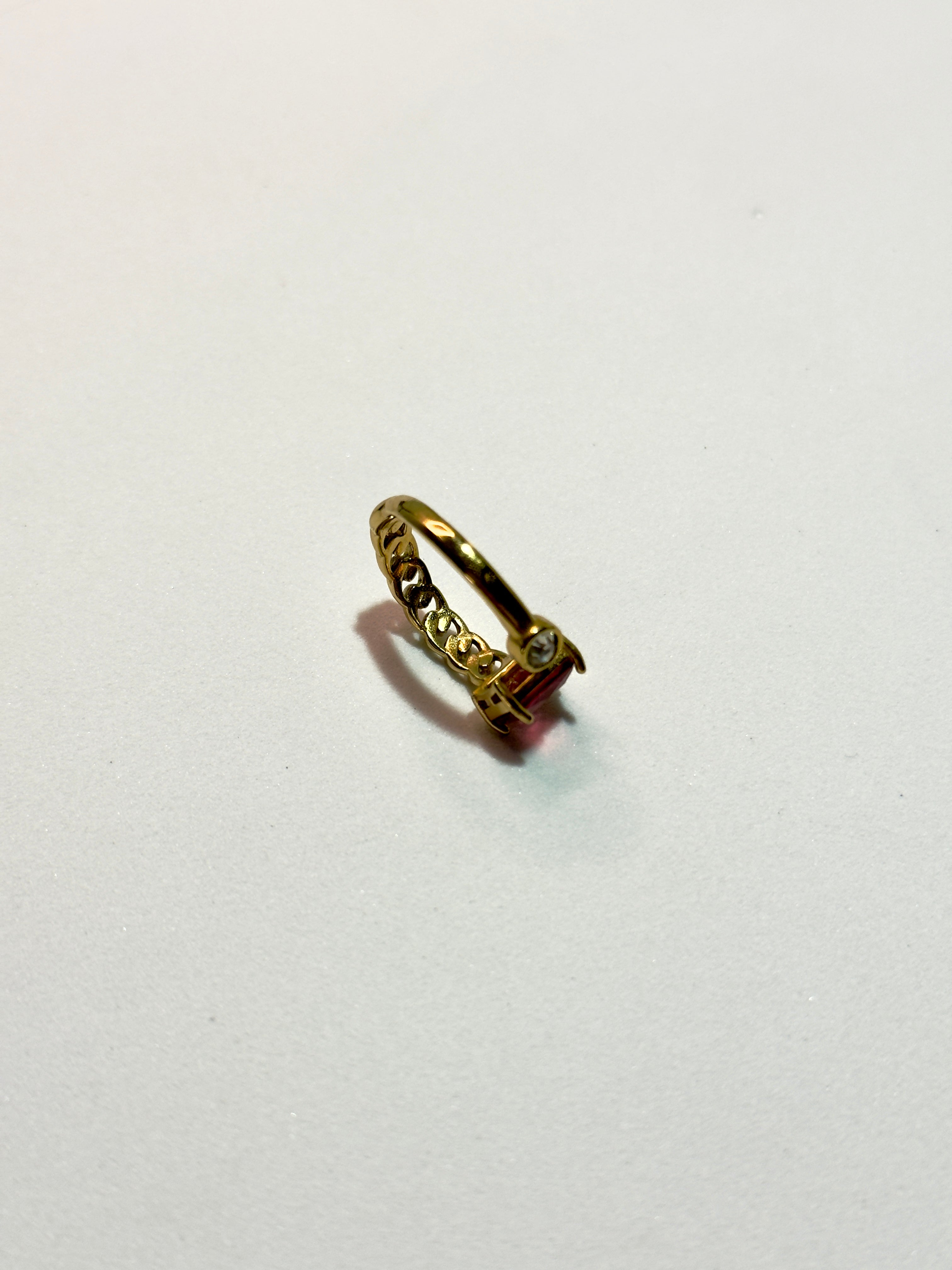 Anel Pedra em Vermelho CHECK