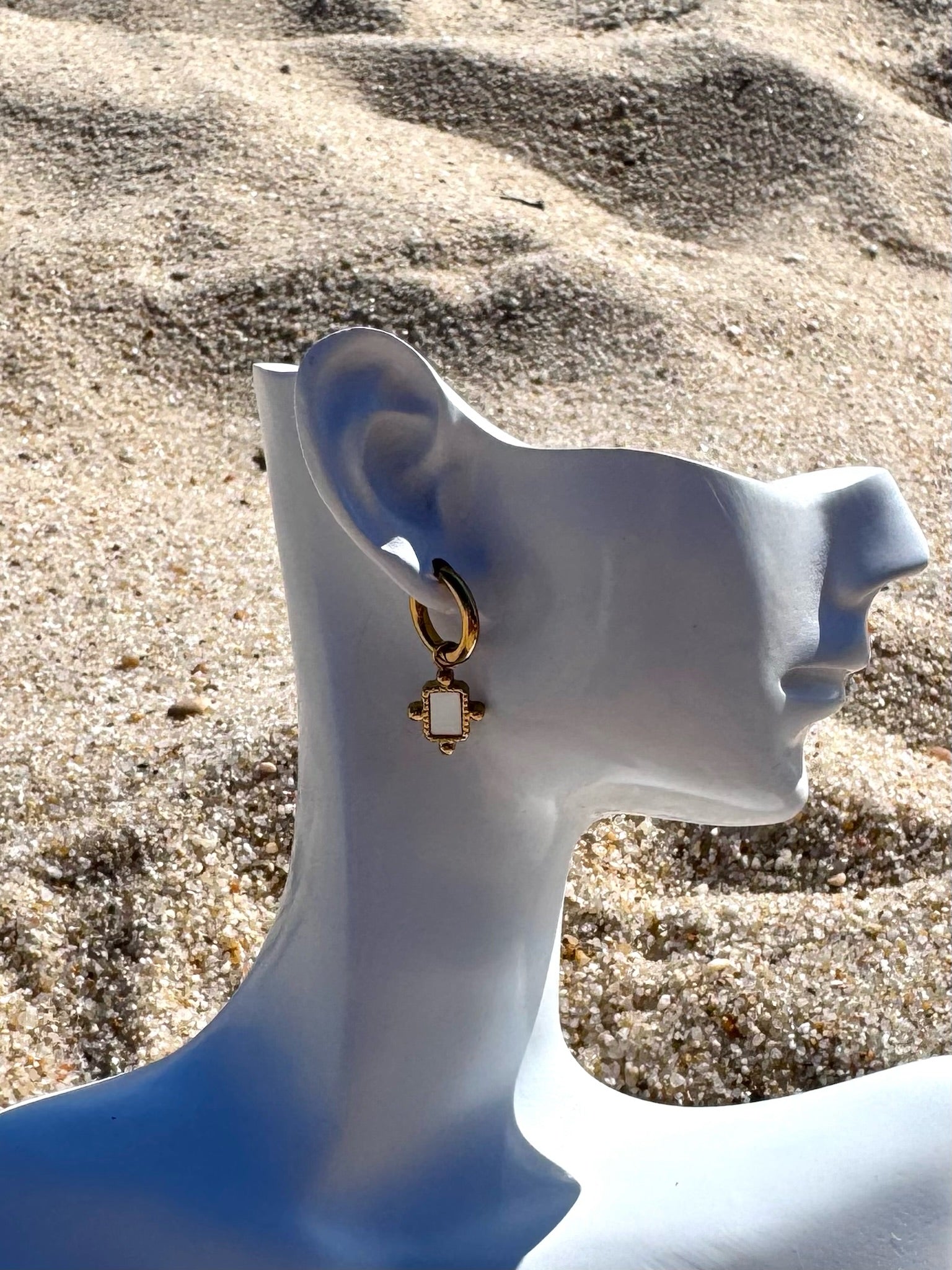 Brincos Celestia Dourados CHECK