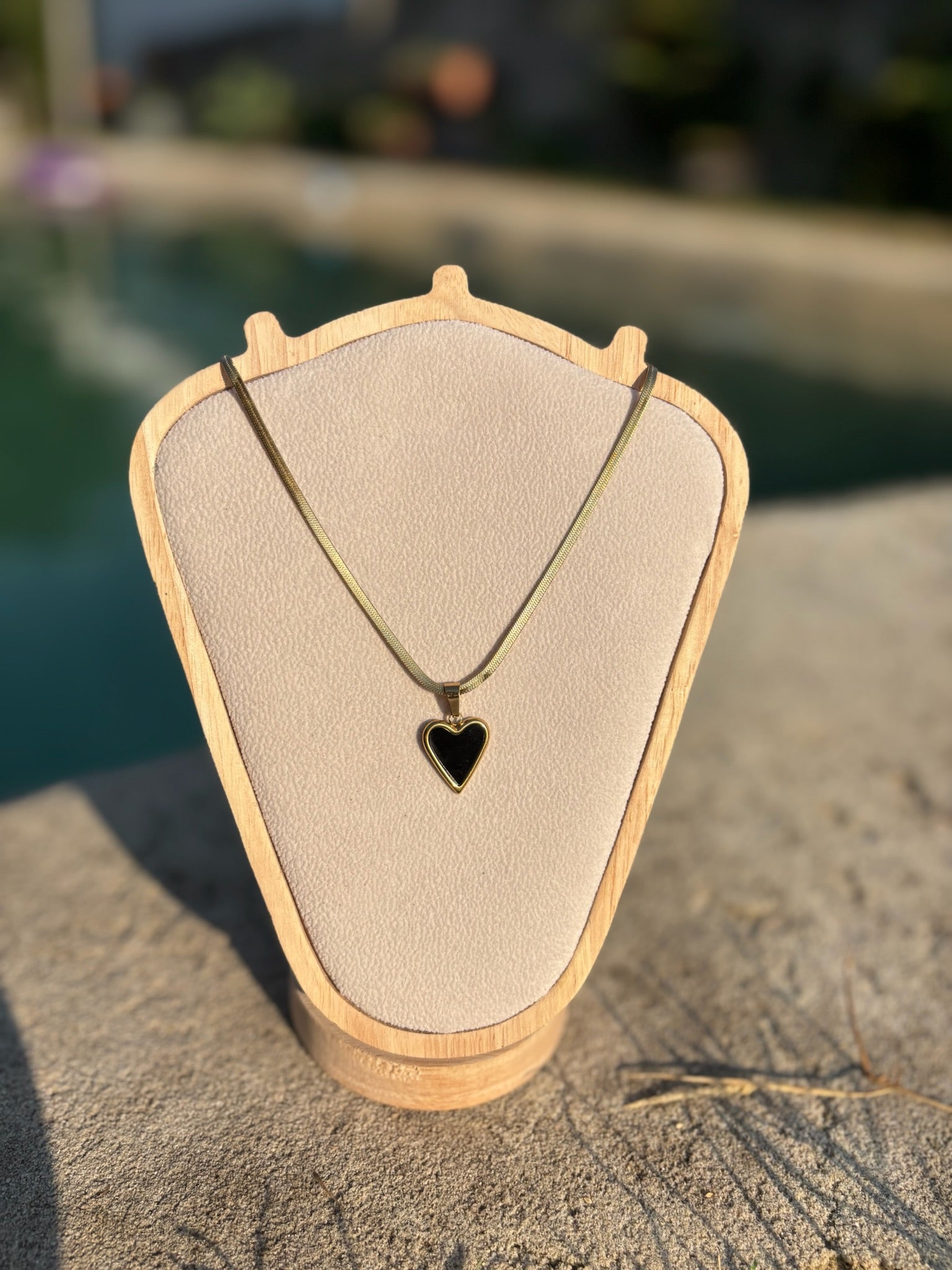 Colar Coração preto P