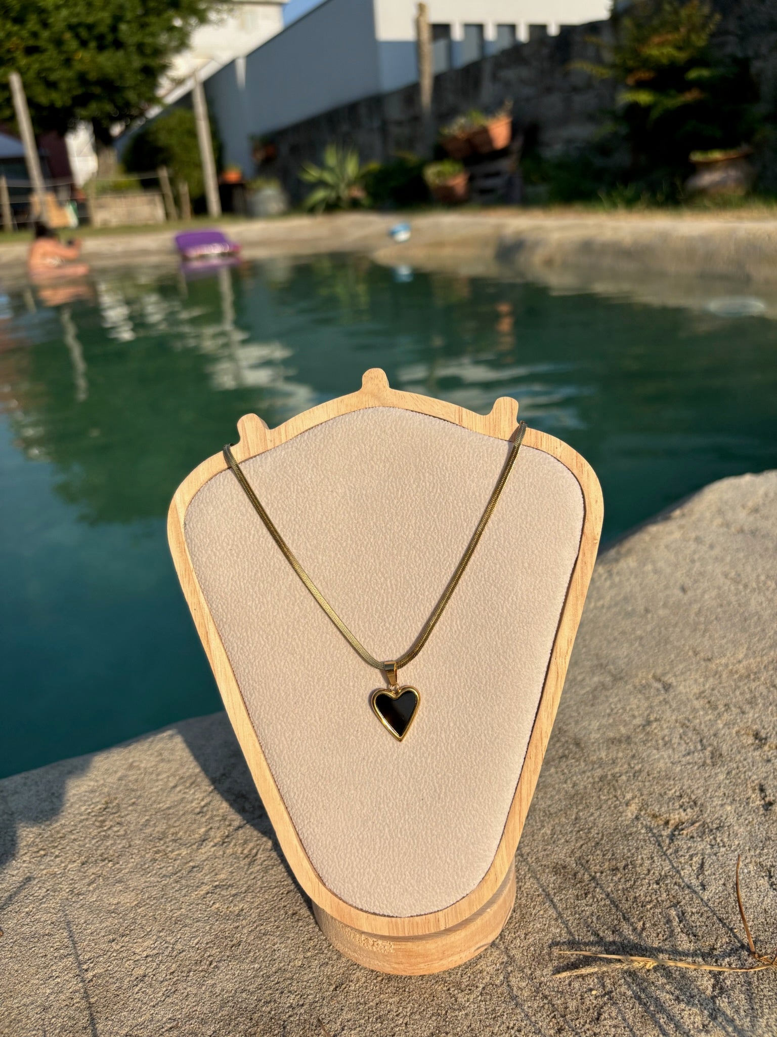 Colar Coração preto P