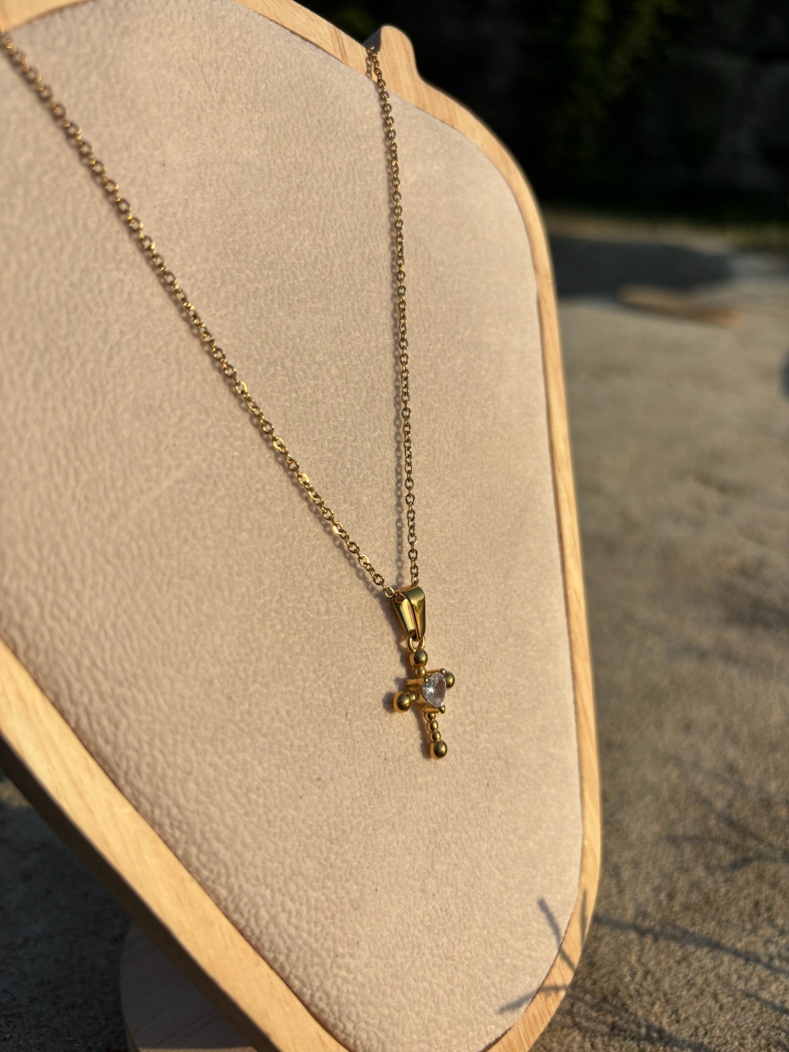 Colar Cruz c/Coracao P