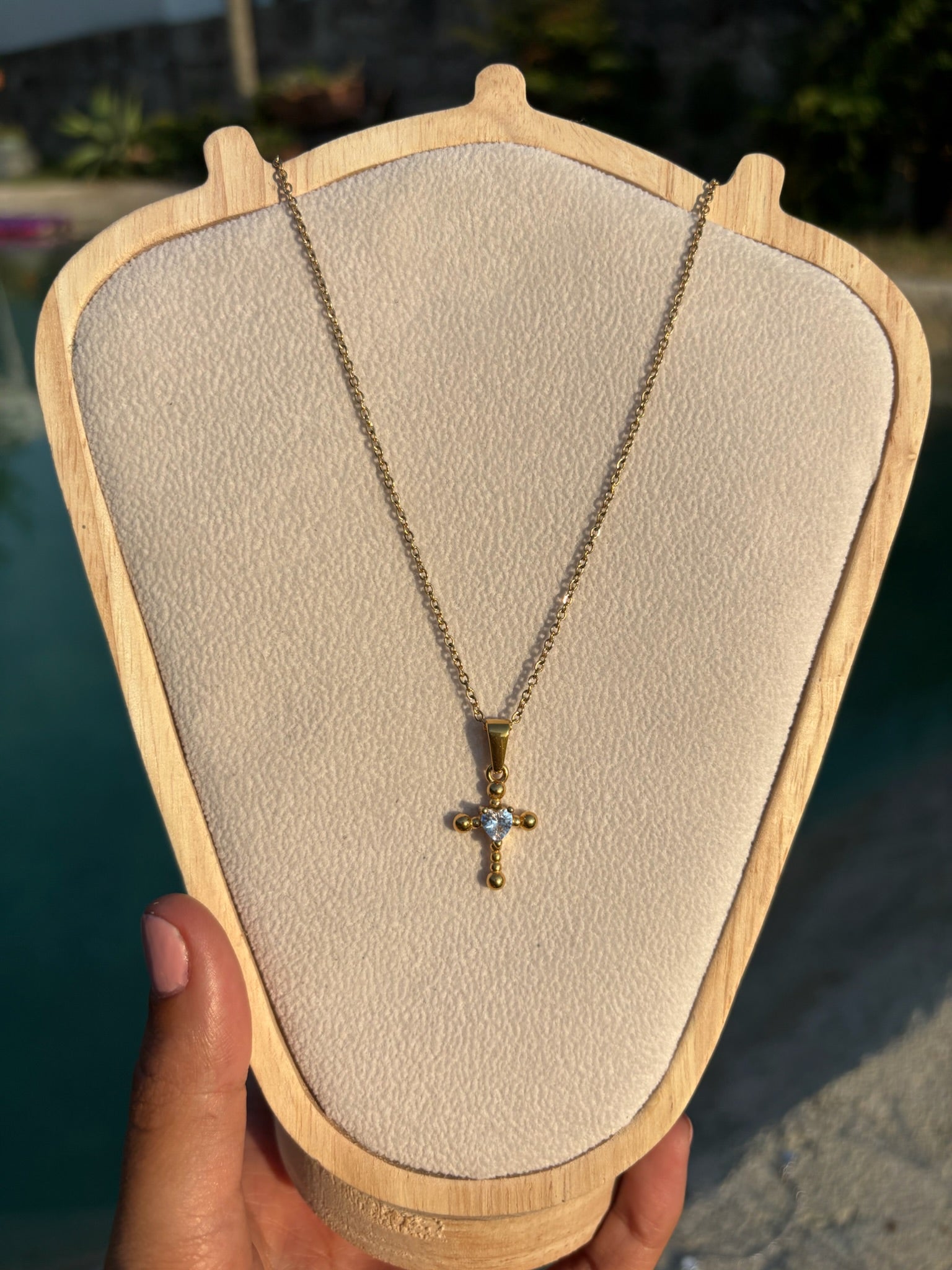 Colar Cruz c/Coracao P