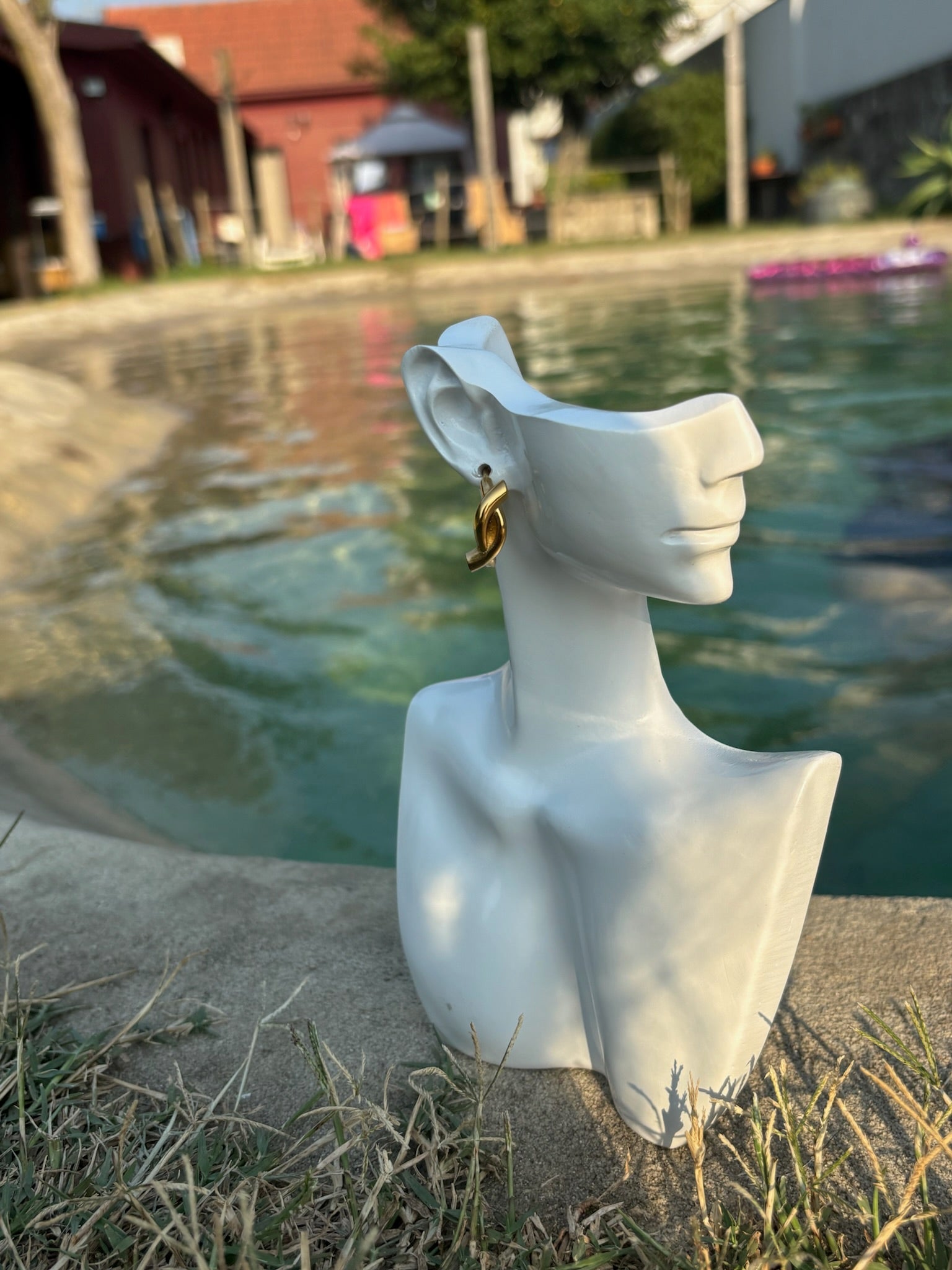 Brincos Tranca Dourados CHECK