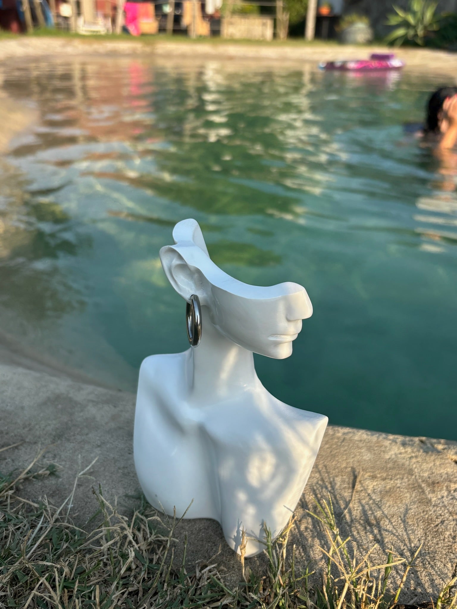 Brincos Simple Prateado CHECK