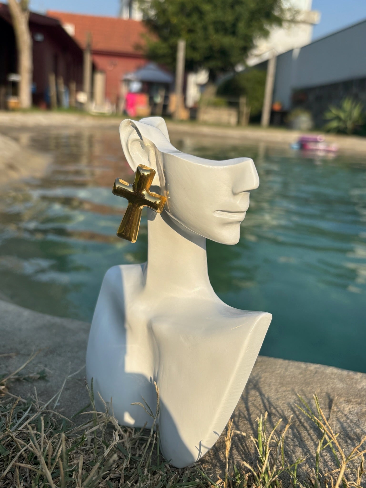 Brincos Cruz Dourada CHECK