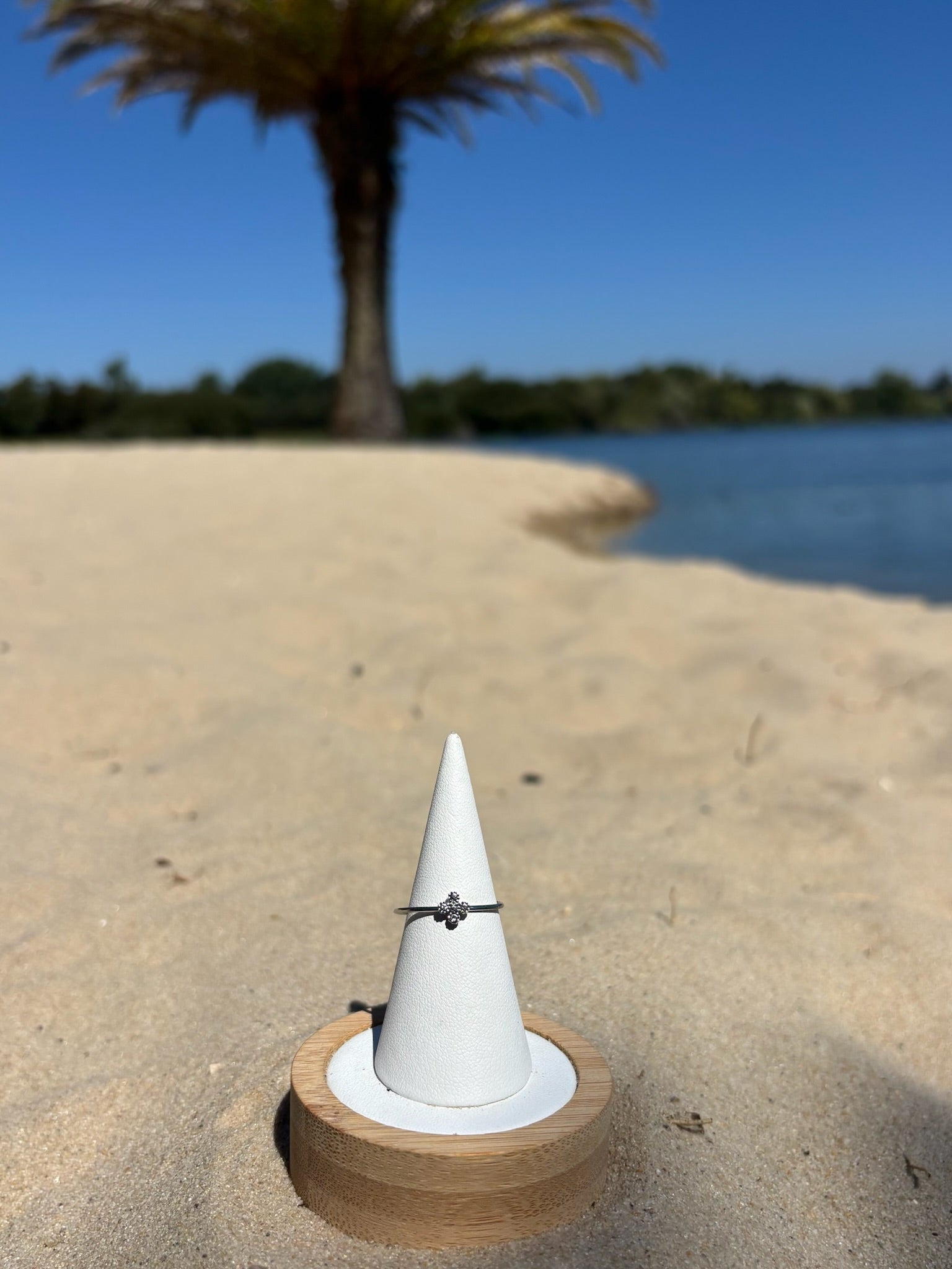 Anel de mindinho Trevo  CHECK