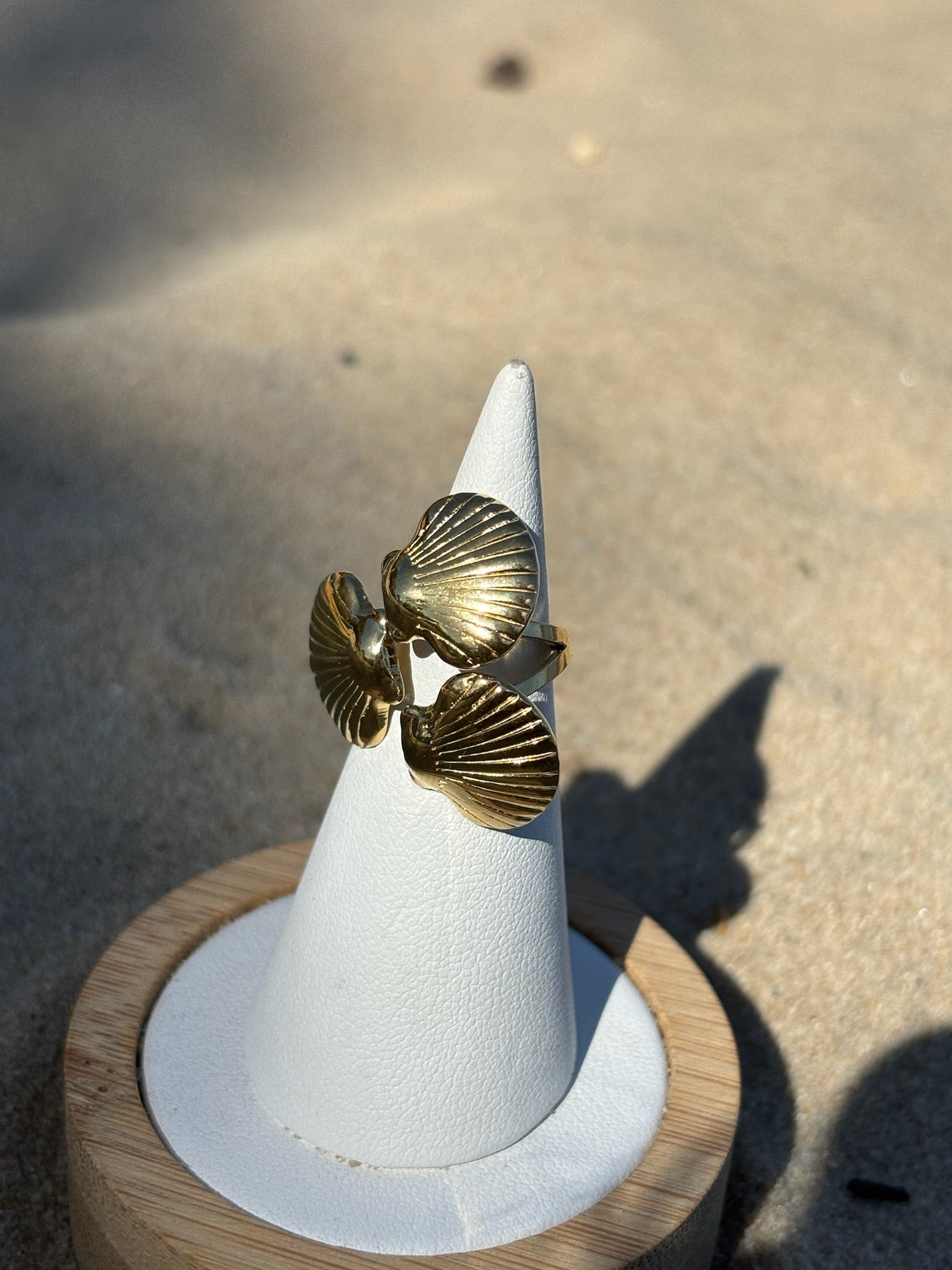 Anel 3 Conchas CHECK