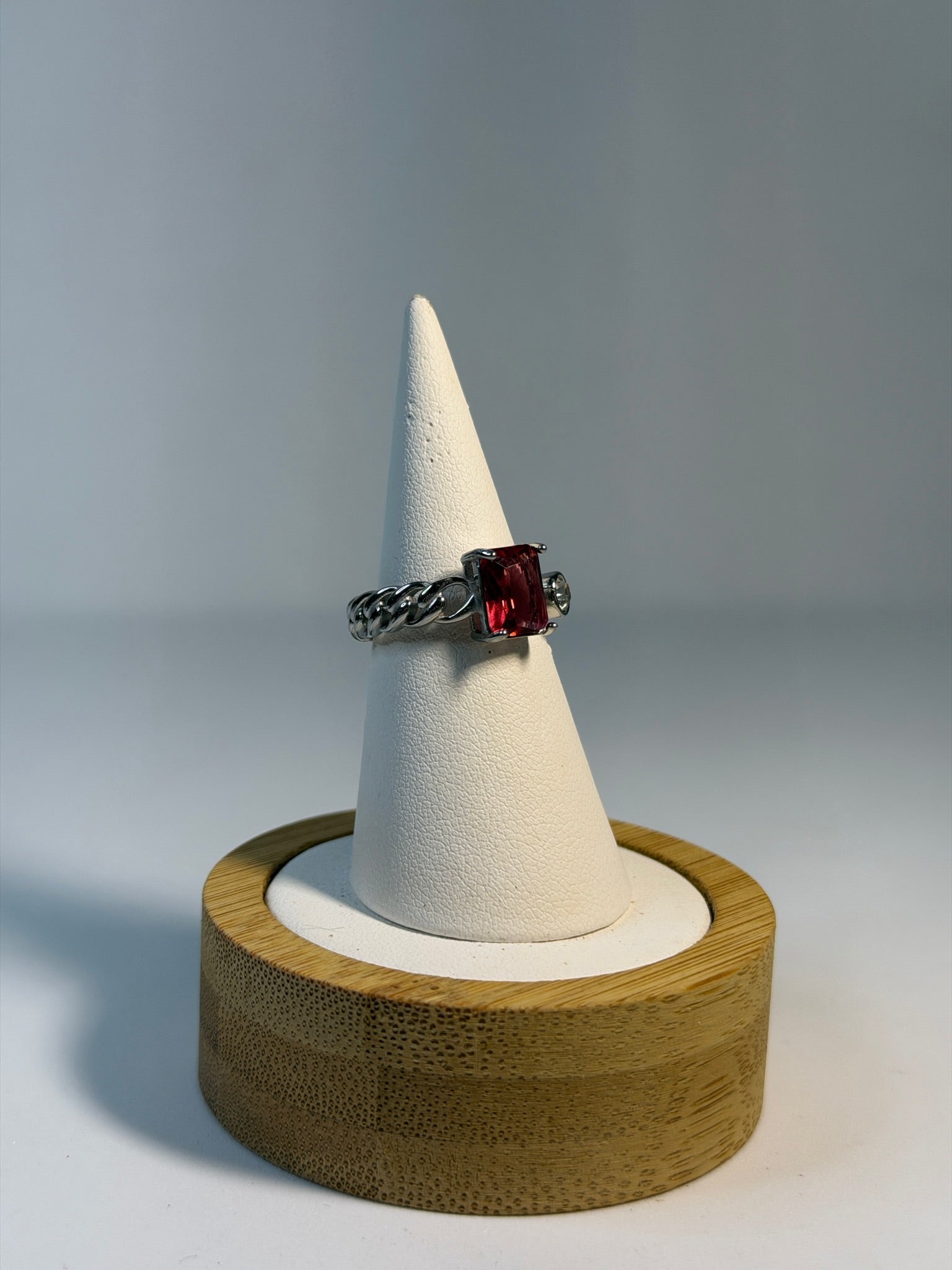 Anel Pedra em Vermelho Zaia Jewelry