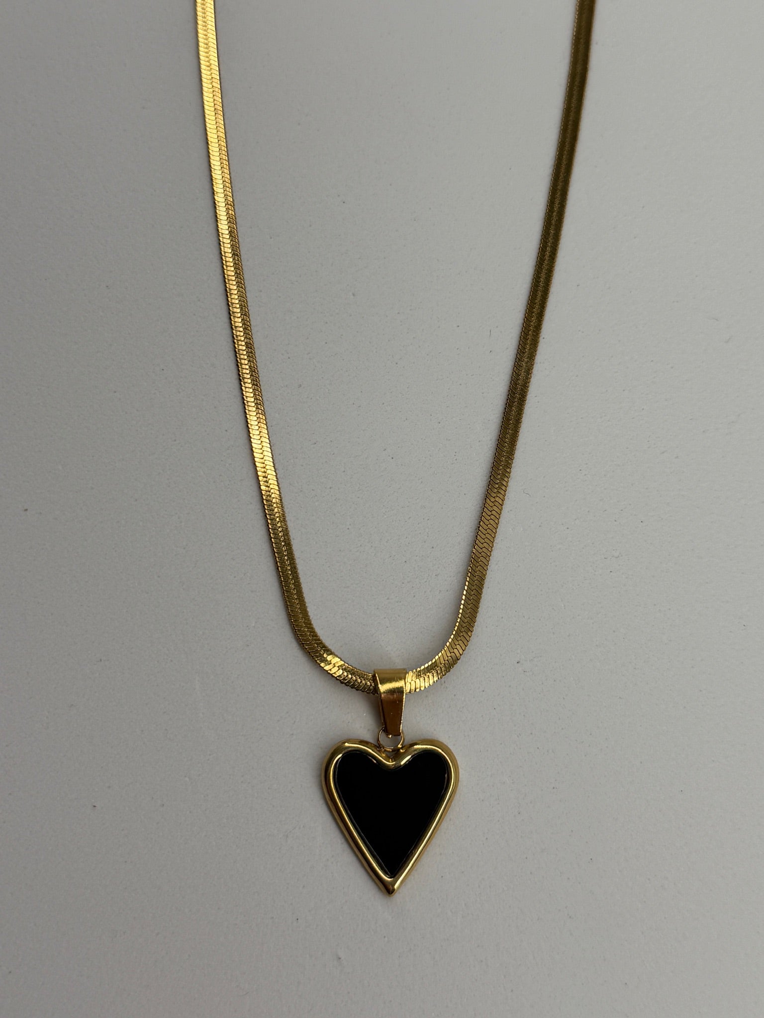 Colar Coração Preto Zaia Jewelry