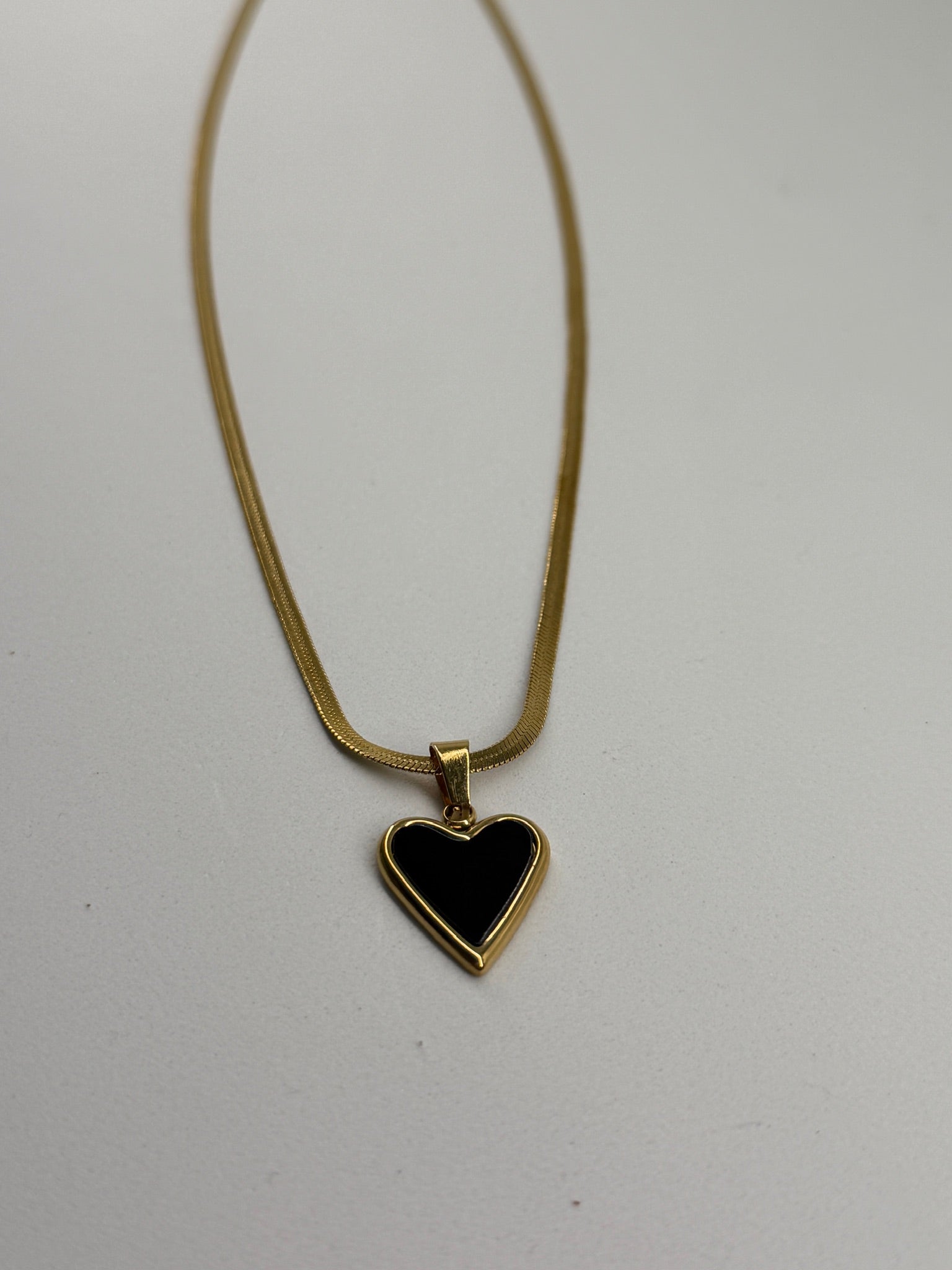 Colar Coração Preto Zaia Jewelry