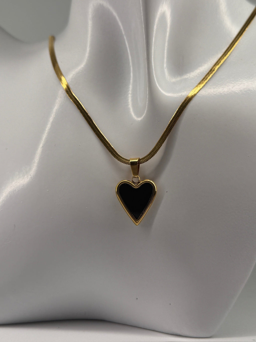 Colar Coração Preto Zaia Jewelry