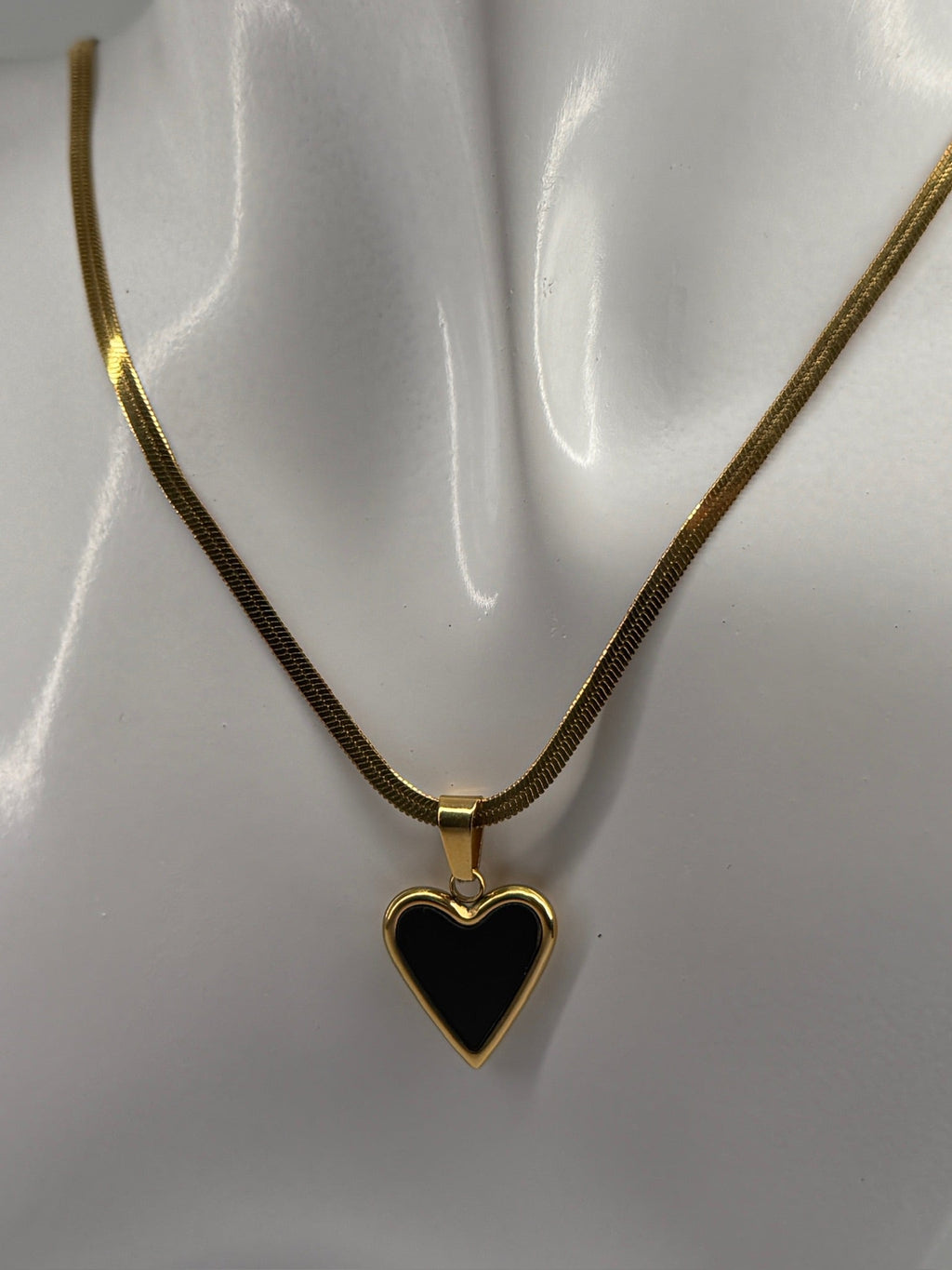 Colar Coração Preto Zaia Jewelry