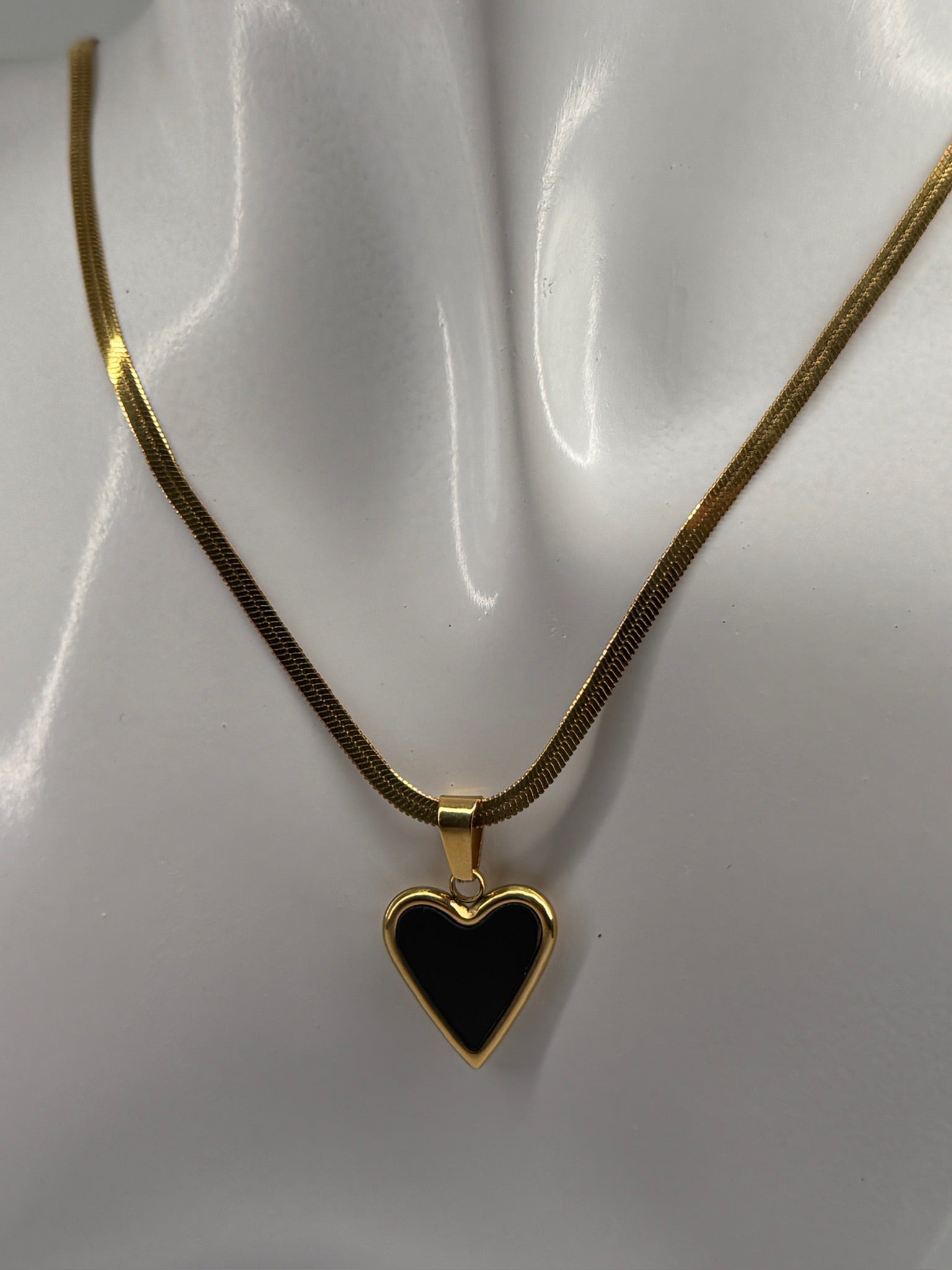 Colar Coração Preto Zaia Jewelry