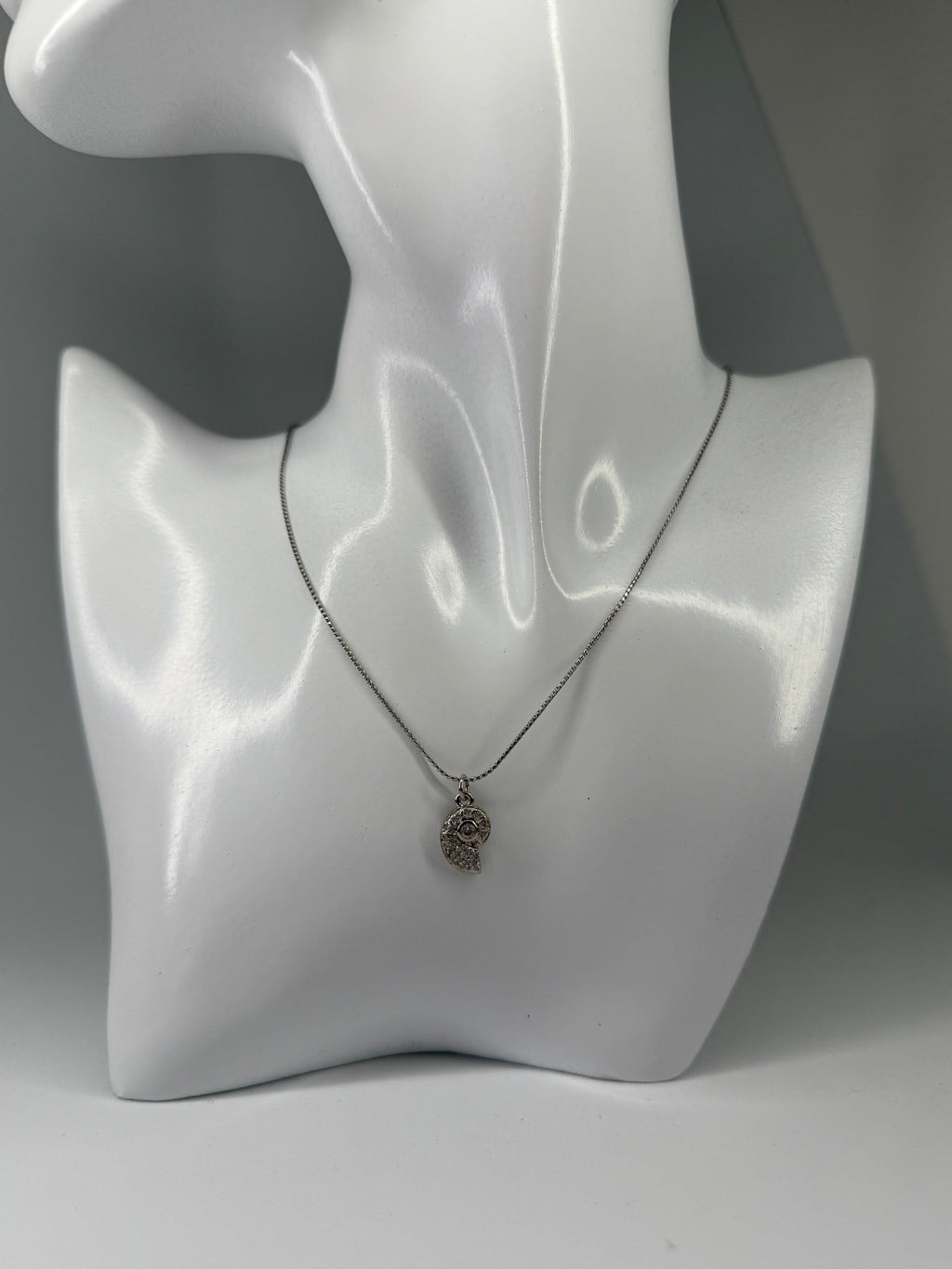 Colar Concha com Brilhos Zaia Jewelry