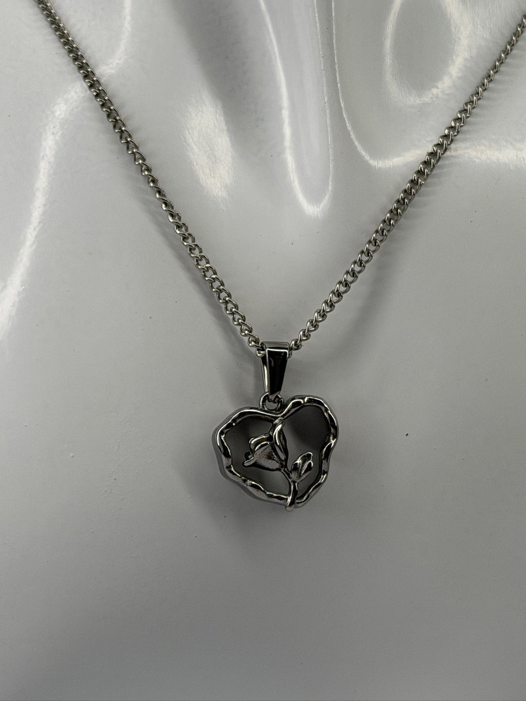 Colar Rosa Prateado Zaia Jewelry