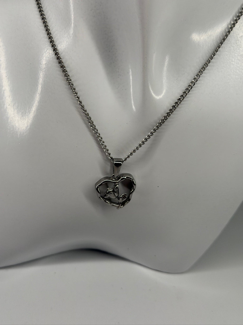 Colar Rosa Prateado Zaia Jewelry
